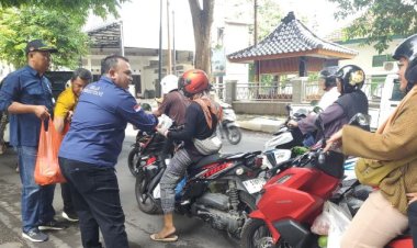Peringati Harlah Sekar ke-21, Perhutani Bagikan Ratusan Paket Makanan Bergizi pada Masyarakat